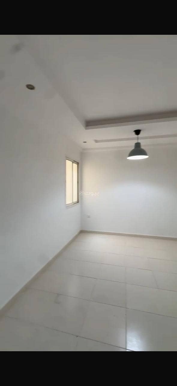 Apartment for rent, 4 rooms and a lounge, in Al-Nuzha district Apartment for rent, 4 rooms and a lounge, in Al-Nuzha district