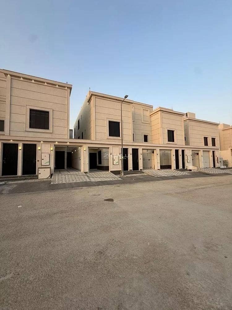 دور للبيع في حي عكاظ، جنوب الرياض دور للبيع في حي عكاظ، جنوب الرياض