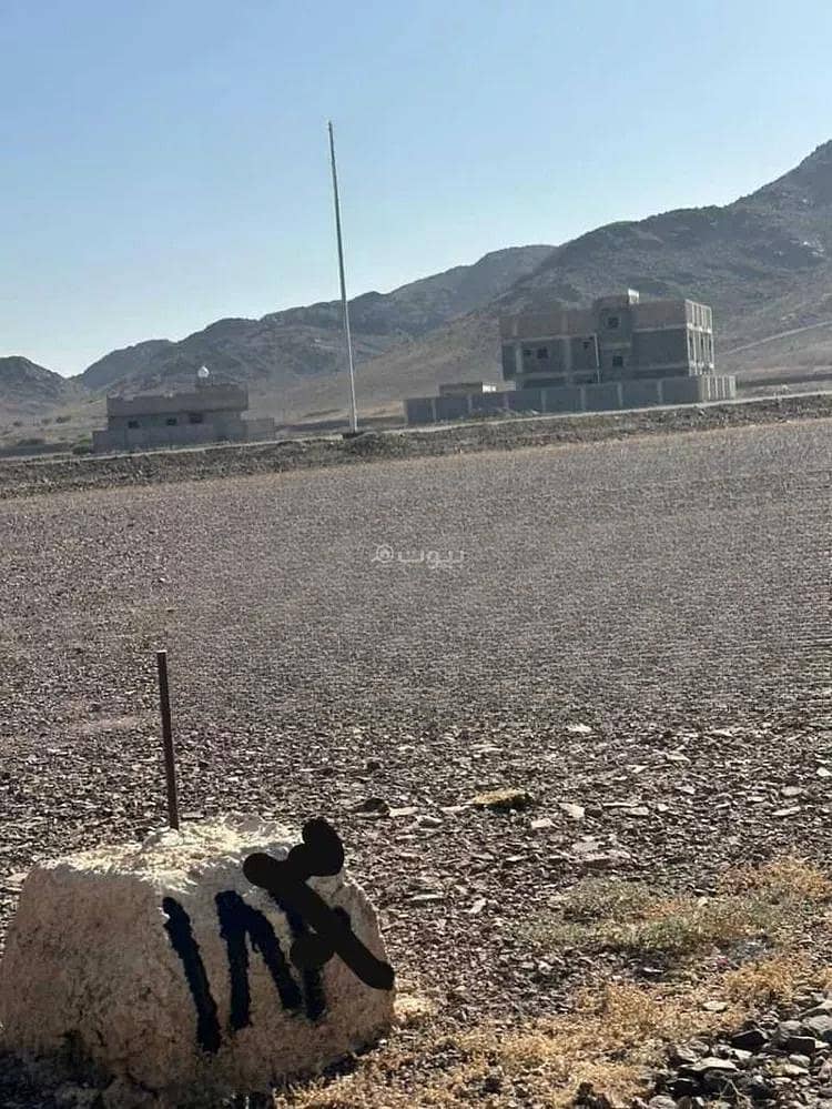 Land for sale in Al Suwaidrah District, Medina City. Land for sale in Al Suwaidrah District, Medina City.