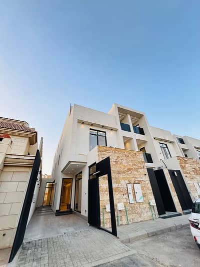 3 Bedroom Floor for Sale in East Riyadh, Riyadh - Floor For Sale in Al Yarmuk, Riyadh