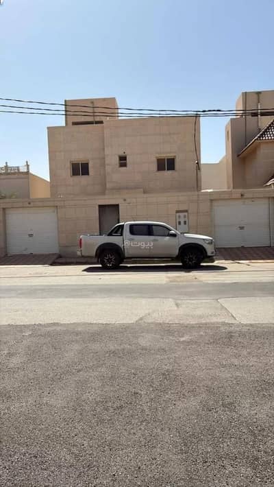 10+ Beds Villa for Sale in Al Jamiiyyin, Al Majmaah Riyadh Region - Villa for sale on Wahb Ibn Zama'ah Al Tamimi Street, Al Jam'iyyin District, Al Majma'ah City.