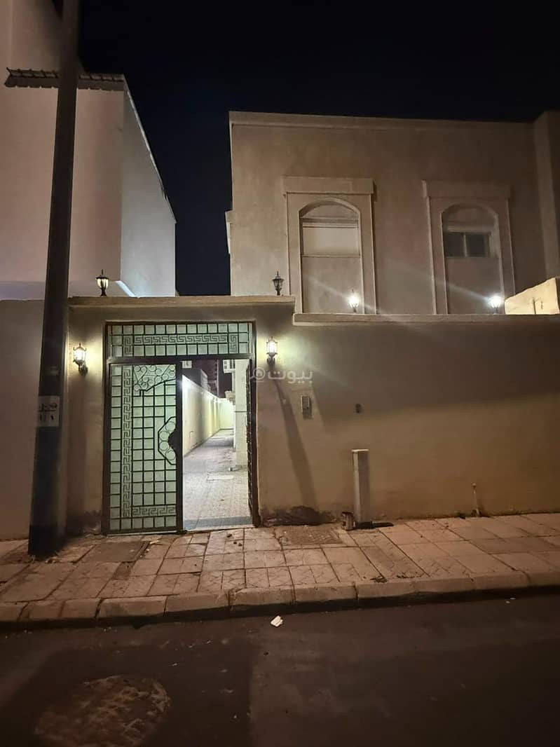 A spacious 4-bedroom apartment with a living room in Abuبراقة neighborhood, Medina A spacious 4-bedroom apartment with a living room in Abuبراقة neighborhood, Medina