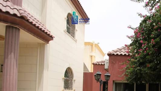 فیلا  للبيع في شرق الرياض، الرياض - فيلا حي غرناطة للبيع