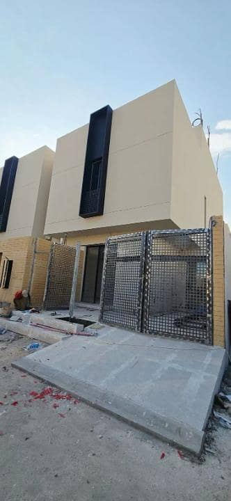 5 Bedroom Villa for Sale in North Riyadh, Riyadh - Villa for Sale in Al Malqa, North Riyadh