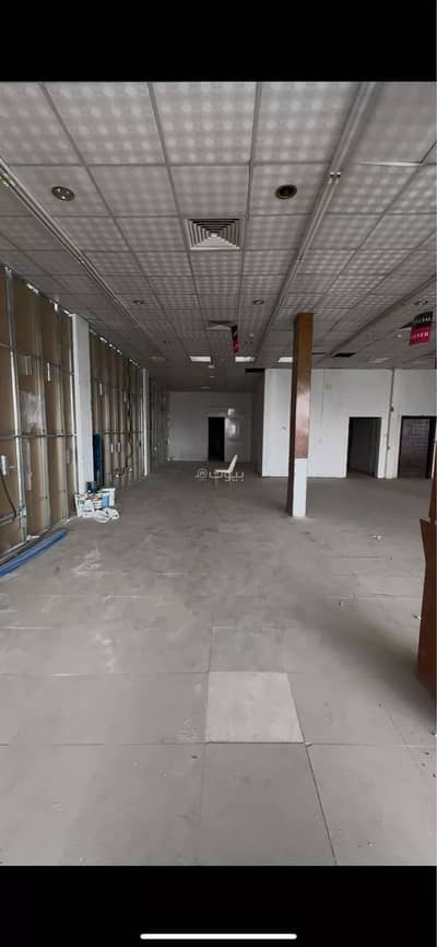 Showroom for Rent in East Riyadh, Riyadh - Shop For Rent in Al Khaleej, Riyadh