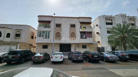 10+ Beds Residential Building for Sale in North Jeddah, Jeddah - Residential building for sale behind Al-Manarat Schools, Al-Rihab District 10+ Beds Residential Building for Sale in North Jeddah, Jeddah - Residential building for sale behind Al-Manarat Schools, Al-Rihab District