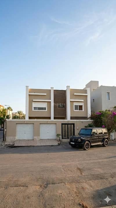 8 Bedroom Villa for Sale in North Jeddah, Jeddah - Luxurious villa in Al-Usala district. . private construction and pool view 8 Bedroom Villa for Sale in North Jeddah, Jeddah - Luxurious villa in Al-Usala district. . private construction and pool view