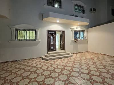 دور 4 غرف نوم للايجار في غرب الرياض، الرياض - دور للإيجار في حي شبرا ، الرياض دور 4 غرف نوم للايجار في غرب الرياض، الرياض - دور للإيجار في حي شبرا ، الرياض