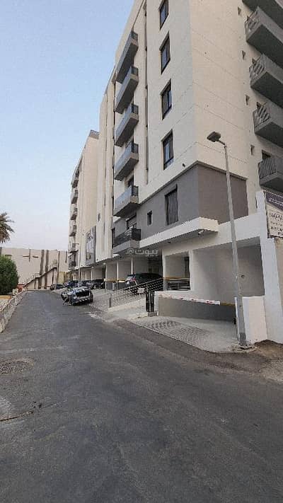 2 Bedroom Apartment for Rent in Central Jeddah, Jeddah - Two-bedroom apartment for annual rent behind al-Musa'diya Market