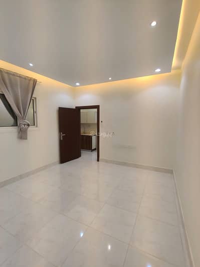 1 Bedroom Flat for Rent in East Riyadh, Riyadh - A room and living area for rent in Al-Yarmouk, Riyadh