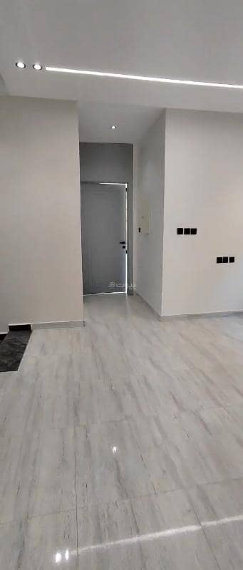 6 Bedroom Villa for Sale in West Riyadh, Riyadh - Duplex villa of 200m for sale in Tuwaik (Twik) neighborhood, Riyadh
