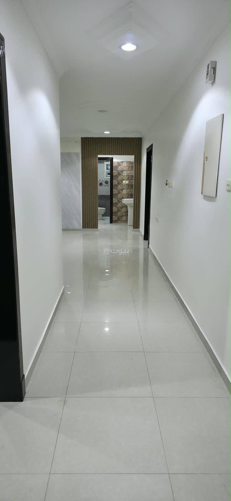 Upper floor in Al-Araali neighborhood Upper floor in Al-Araali neighborhood