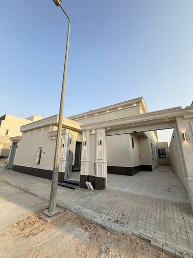 3 Bedroom Floor for Sale in Al Hada, Al Kharj Riyadh Region - For sale: a floor in Al-Khuraj district, Al-Askari (Al-Eskan) neighborhood 3 Bedroom Floor for Sale in Al Hada, Al Kharj Riyadh Region - For sale: a floor in Al-Khuraj district, Al-Askari (Al-Eskan) neighborhood