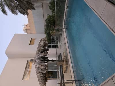 فیلا 4 غرف نوم للايجار في شمال الرياض، الرياض - فيلا فاخرة للإيجار