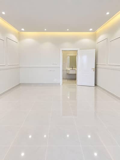 4 Bedroom Apartment for Rent in North Riyadh, Riyadh - 4-bedroom apartment with a living room and a private terrace in Al-Malqa (Al-Muqla). 4 Bedroom Apartment for Rent in North Riyadh, Riyadh - 4-bedroom apartment with a living room and a private terrace in Al-Malqa (Al-Muqla).