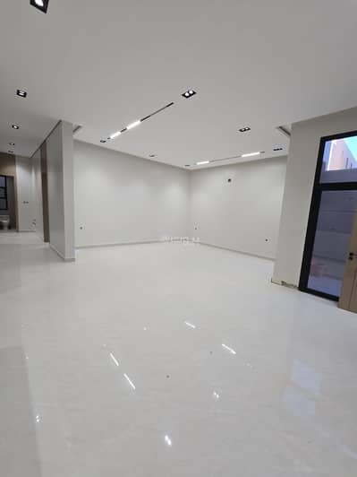 3 Bedroom Floor for Sale in East Riyadh, Riyadh - Luxurious ground-level apartment in Al Khaleej District 3 Bedroom Floor for Sale in East Riyadh, Riyadh - Luxurious ground-level apartment in Al Khaleej District