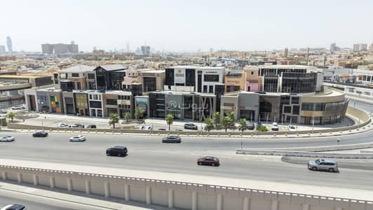 معرض  للايجار في شمال الرياض، الرياض - مبنى عرض للإيجار في النخيل، الرياض