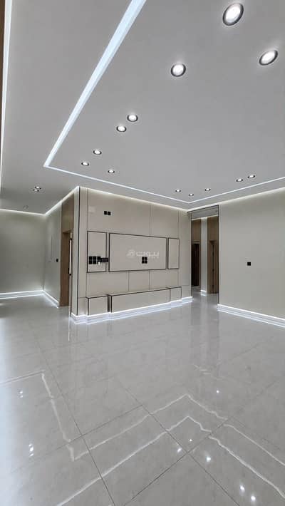 5 Bedroom Flat for Sale in Al Ranuna, Madina - Ground floor apartment for sale in Medina - Al-Rawda neighborhood 5 Bedroom Flat for Sale in Al Ranuna, Madina - Ground floor apartment for sale in Medina - Al-Rawda neighborhood