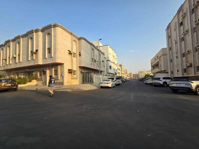 عمارة سكنية 5 غرف نوم للبيع في جنوب جدة، جدة - عمارة للبيع بحي ابرق الرغامه دورين ملحق على شارعين عمارة سكنية 5 غرف نوم للبيع في جنوب جدة، جدة - عمارة للبيع بحي ابرق الرغامه دورين ملحق على شارعين