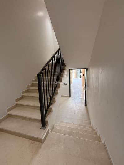 3 Bedroom Apartment for Rent in East Riyadh, Riyadh - Upper floor villa townhouse