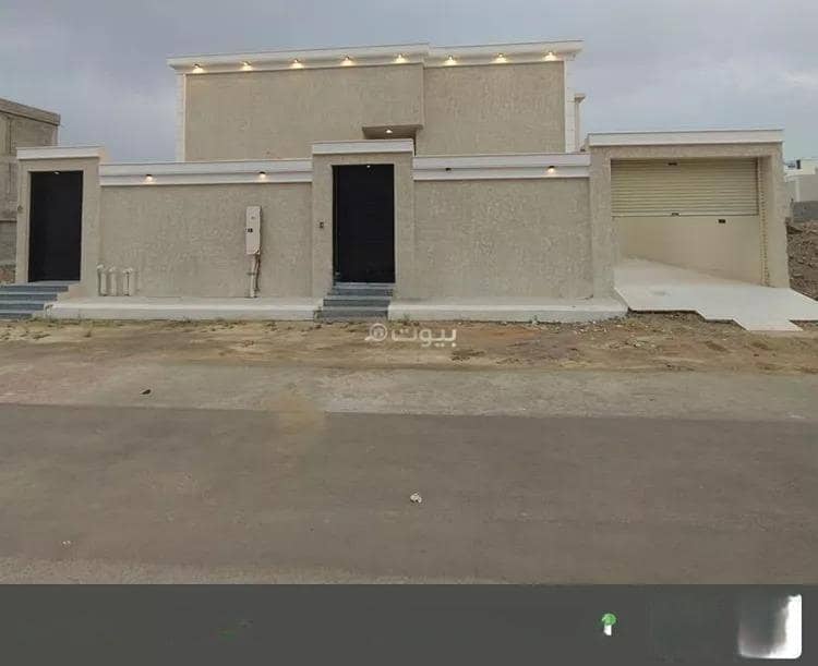 Floor for sale in Al Noor District, Khamis Mushait City. Floor for sale in Al Noor District, Khamis Mushait City.