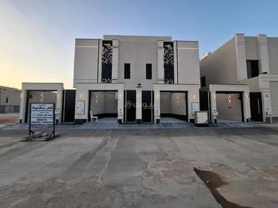4 Bedroom Villa for Sale in East Riyadh, Riyadh - Three-story duplex villas in Al-Rimal neighborhood nearby