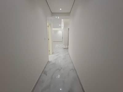 3 Bedroom Floor for Sale in East Riyadh, Riyadh - 3-bedroom apartment for sale in Al-Qadisiyah, Riyadh