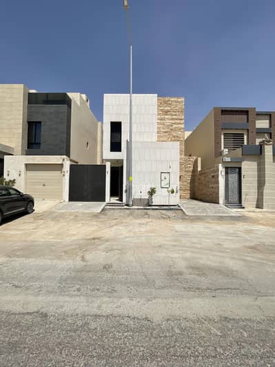 4 Bedroom Floor for Sale in East Riyadh, Riyadh - Residential Floor For Sale in Al Rimal
