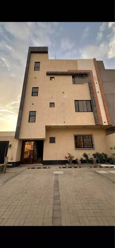 5 Bedroom Flat for Sale in Al Gharra, Madina - Apartment for sale on Rafi' Ibn 'Ali Street, Al Ghara' District, Medina City. 5 Bedroom Flat for Sale in Al Gharra, Madina - Apartment for sale on Rafi' Ibn 'Ali Street, Al Ghara' District, Medina City.
