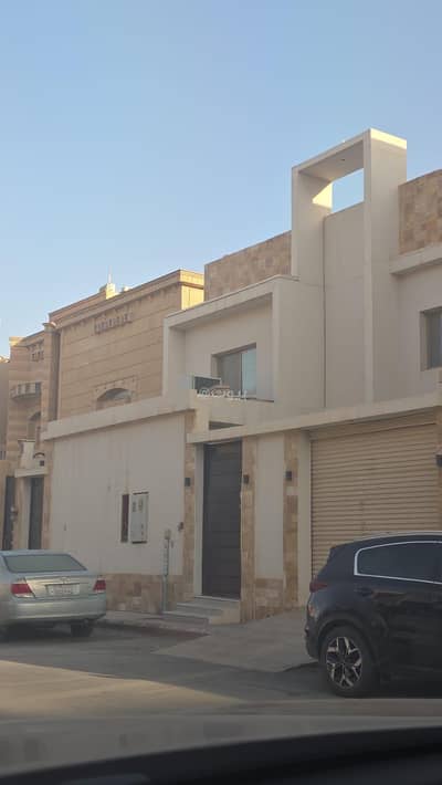 فیلا 5 غرف نوم للبيع في جنوب الرياض، الرياض - فيلا حي عكاظ