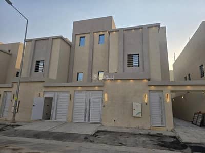 5 Bedroom Floor for Sale in South Riyadh, Riyadh - For sale: a first floor with an apartment in Tayebah District, Riyadh 5 Bedroom Floor for Sale in South Riyadh, Riyadh - For sale: a first floor with an apartment in Tayebah District, Riyadh