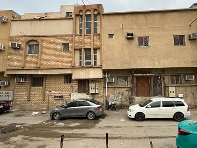 10+ Beds Villa for Sale in West Riyadh, Riyadh - Villa for sale on Asim Al-Hilali Street, Al-Umm al-Himam East neighborhood, Riyadh city, Riyadh region 10+ Beds Villa for Sale in West Riyadh, Riyadh - Villa for sale on Asim Al-Hilali Street, Al-Umm al-Himam East neighborhood, Riyadh city, Riyadh region