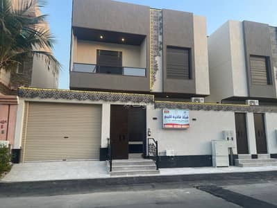6 Bedroom Villa for Sale in North Jeddah, Jeddah - 6-bedroom villa for sale in AlHamadiyah, Jeddah