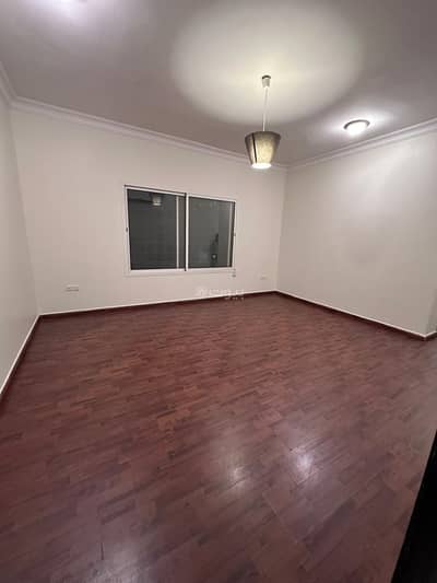 3 Bedroom Flat for Rent in East Riyadh, Riyadh - Apartment for rent in Al-Kh tbah? Wait careful: The place is 'حي قرطبة' = 'Cordoba neighborhood' in Arabic. The string: 3 Bedroom Flat for Rent in East Riyadh, Riyadh - Apartment for rent in Al-Kh tbah? Wait careful: The place is 'حي قرطبة' = 'Cordoba neighborhood' in Arabic. The string: