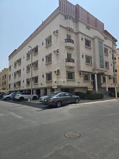 3 Bedroom Residential Building for Sale in North Jeddah, Jeddah - Residential building for sale in Al-Rawdah neighborhood on two streets 3 Bedroom Residential Building for Sale in North Jeddah, Jeddah - Residential building for sale in Al-Rawdah neighborhood on two streets
