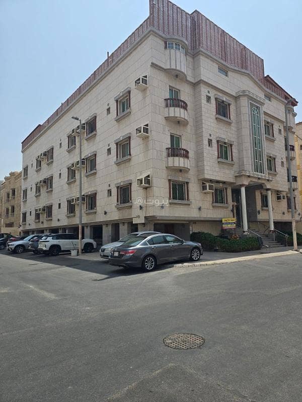 Residential building for sale in Al-Rawdah neighborhood on two streets Residential building for sale in Al-Rawdah neighborhood on two streets