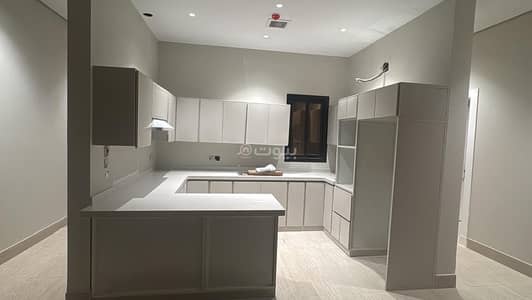 3 Bedroom Flat for Rent in East Riyadh, Riyadh - 3-bedroom apartment for rent in Al-Rimal, Riyadh