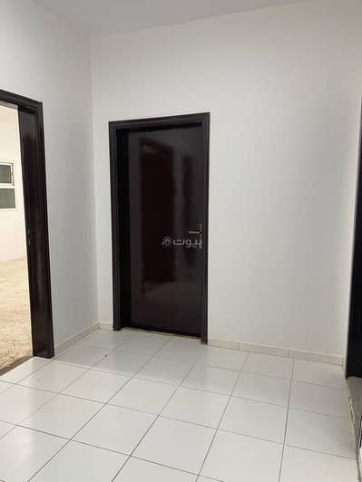 4 Bedroom Flat for Rent in East Riyadh, Riyadh - A four-bedroom apartment for rent in Al Khaleej, Riyadh