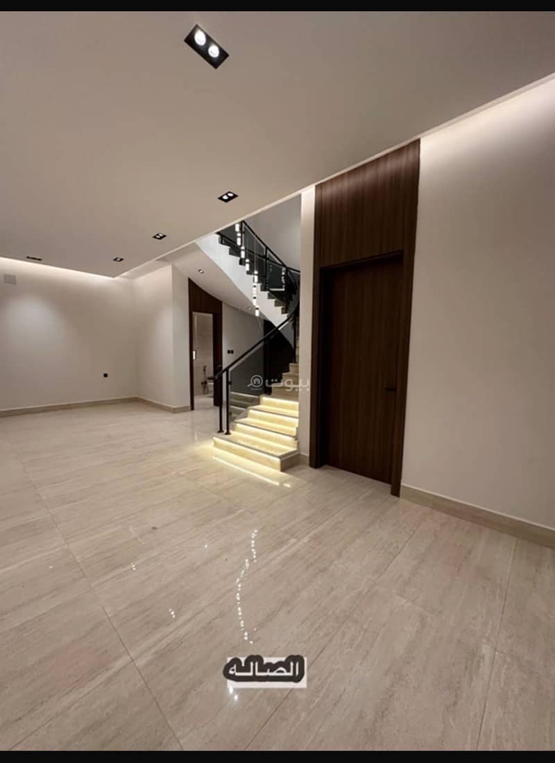 A three-story new villa townhouse A three-story new villa townhouse