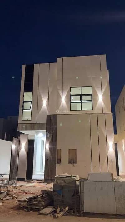 6 Bedroom Floor for Sale in East Riyadh, Riyadh - Floor for sale in Al Janadriyah, East Riyadh 6 Bedroom Floor for Sale in East Riyadh, Riyadh - Floor for sale in Al Janadriyah, East Riyadh