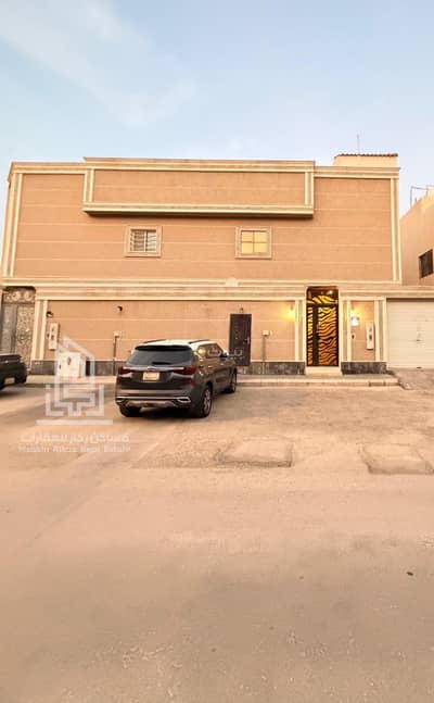 8 Bedroom Villa for Sale in East Riyadh, Riyadh - Duplex for Sale in Al Saadah District, Combining Spacious Living with Luxurious Design