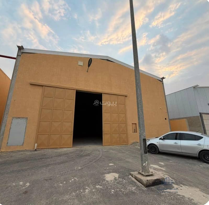 Warehouse for rent - Tayyba - with an area of 976 square meters Warehouse for rent - Tayyba - with an area of 976 square meters