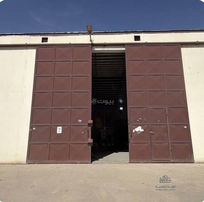 Warehouse for Rent in East Riyadh, Riyadh - Rental warehouse - Al-Sili - with an area of 710 square meters Warehouse for Rent in East Riyadh, Riyadh - Rental warehouse - Al-Sili - with an area of 710 square meters