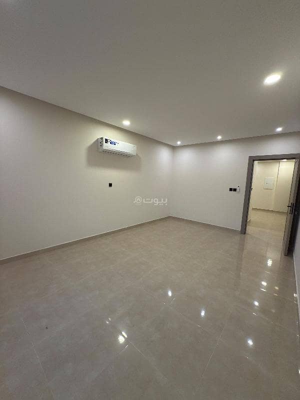 New studio with a living room and hall, first occupant New studio with a living room and hall, first occupant