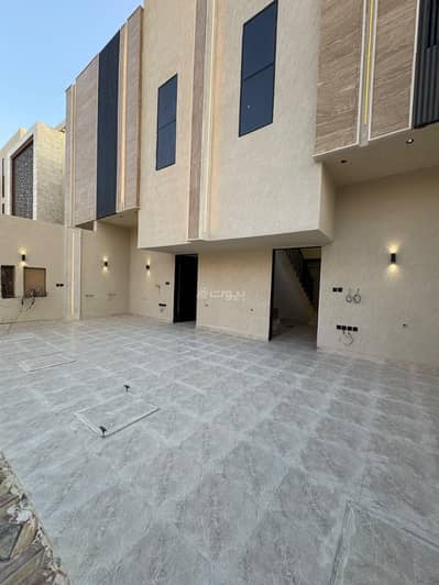 3 Bedroom Floor for Sale in West Riyadh, Riyadh - Floor For Sale in Tuwaiq