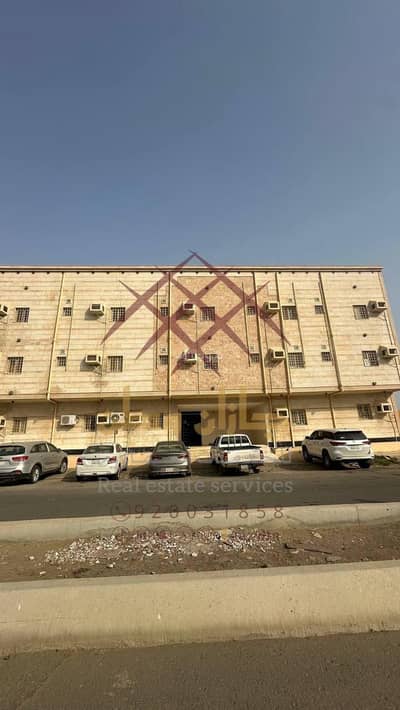 3 Bedroom Flat for Sale in Ar Rehab 3, Jazan - For sale: an occupied apartment in the southern part of Jazan city.