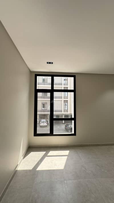 4 Bedroom Flat for Sale in North Jeddah, Jeddah - A four-bedroom apartment for sale in Al-Marwah, Jeddah
