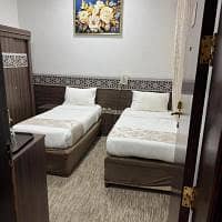 فلیٹ 1 غرفة نوم للايجار في العزيزية، مكة - غرفة ثلاثية مع ثلاث أسره الوحدة رقم 2