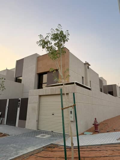 5 Bedroom Villa for Rent in North Riyadh, Riyadh - Villa for rent on Amair bin Harithah Al-Salami Street, King Khalid International Airport neighborhood, Riyadh city, Riyadh region