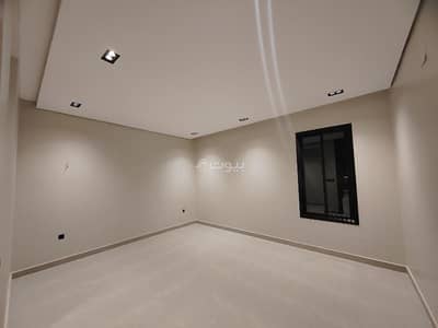 4 Bedroom Villa for Sale in East Riyadh, Riyadh - Interior staircase villa with an apartment for sale in Al Monsie neighborhood, close to all services 4 Bedroom Villa for Sale in East Riyadh, Riyadh - Interior staircase villa with an apartment for sale in Al Monsie neighborhood, close to all services